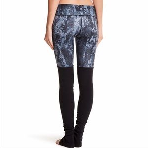 Alo Yoga Goddess Ribbed Leggings Size Large